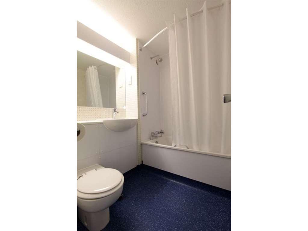 Travelodge Preston Chorley Chorley  Kamer foto